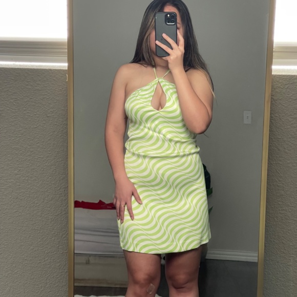 Zara satin dress - Picture 2 of 2